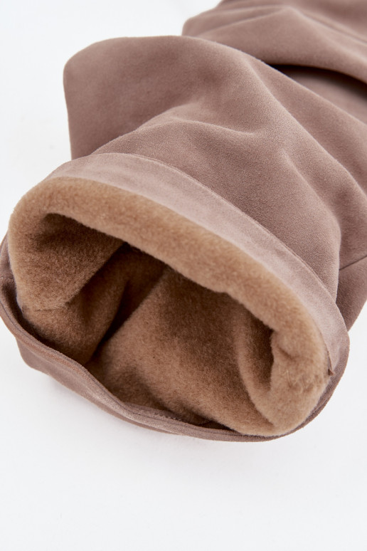 Kortsus pika säärega saapadPealturalnego seemisnakhsedu kõrge jämeda kontsaga voodriga Zazoo 4228 pruunid värvi