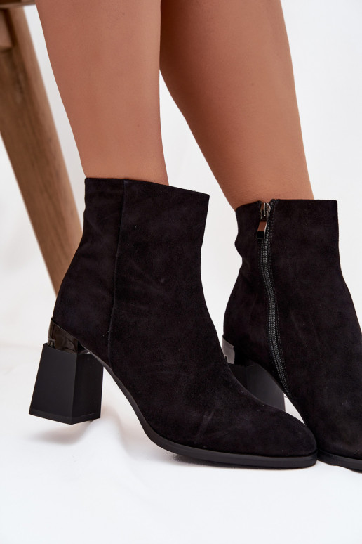 Pealiste poolsaapadPealturalnego seemisnakhsedu kõrge jämeda kontsaga voodriga D&A CR52-718 msuud