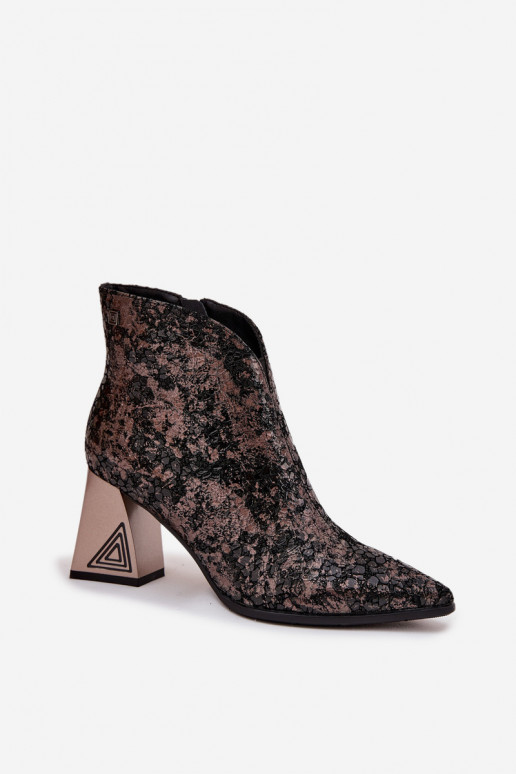 Pealhk Pealiste poolsaapad D&A CR52-679 msuud Pealhk Pealiste poolsaapad D&A CR52-679 msuud