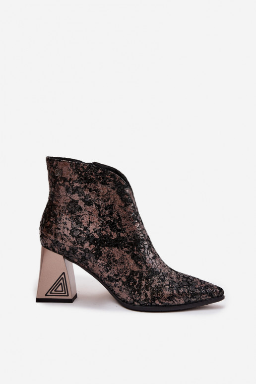 Pealhk Pealiste poolsaapad D&A CR52-679 msuud Pealhk Pealiste poolsaapad D&A CR52-679 msuud