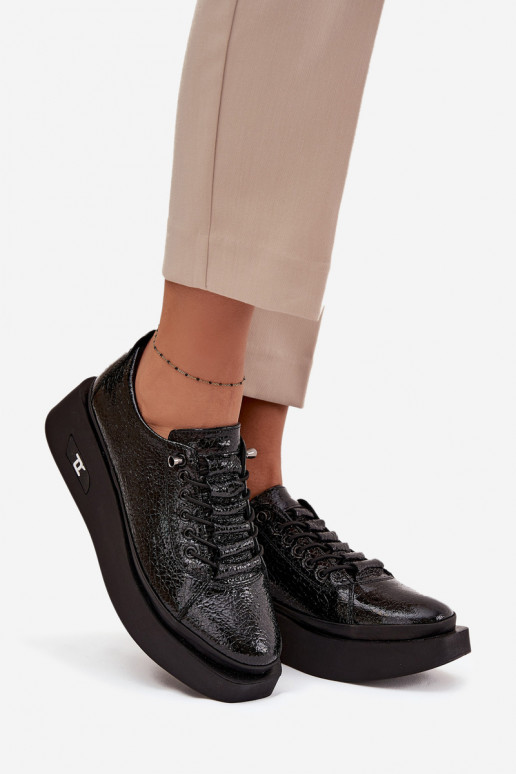 Läikivad naturaalnahast naiste poolsaapad platvormiga Artiker 57C2041, must