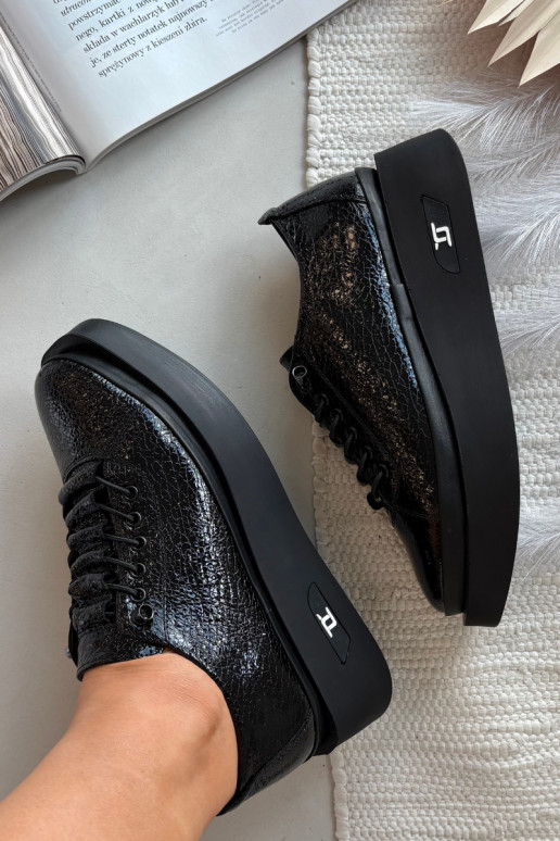 Läikivad naturaalnahast naiste poolsaapad platvormiga Artiker 57C2041, must