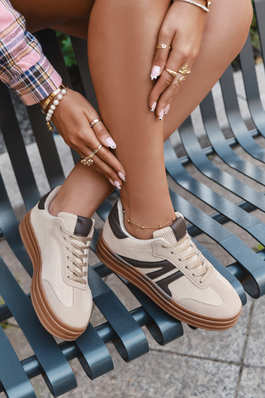 Naisteline sametist spordistiilis jalanõud platvormiga, liivavärv Corynelle