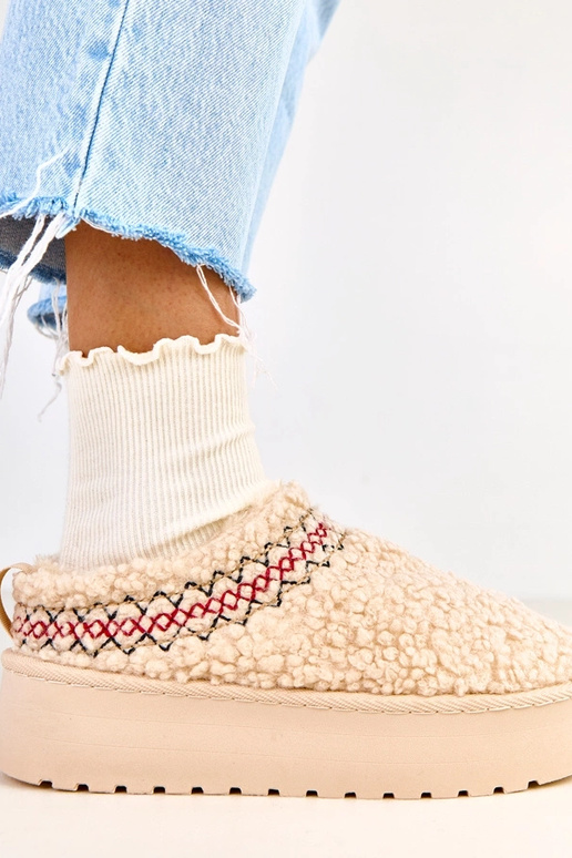 Liivakarva madalad lume saapad...