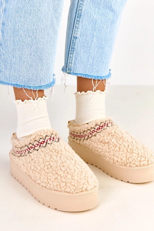 Liivakarva madalad lume saapad...