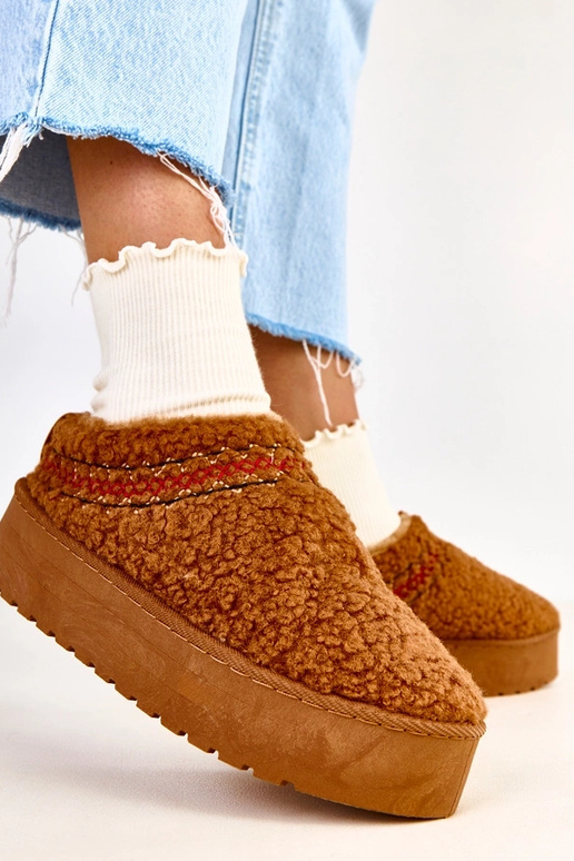 Pruunid madalad lume saapad...