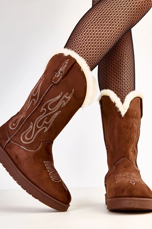 Pruunid lume saapad tikandiga...