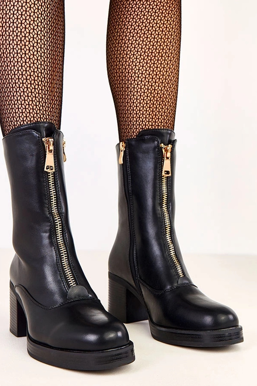 Mustad kontsasaapad dekoratiivse...