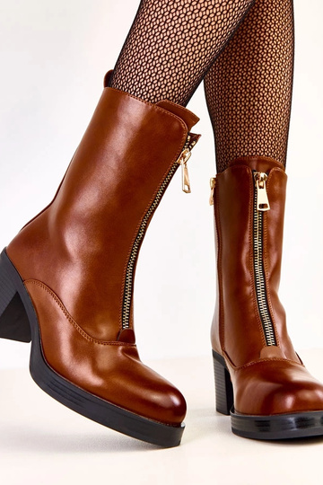 Pruunid kontsasaapad... 2