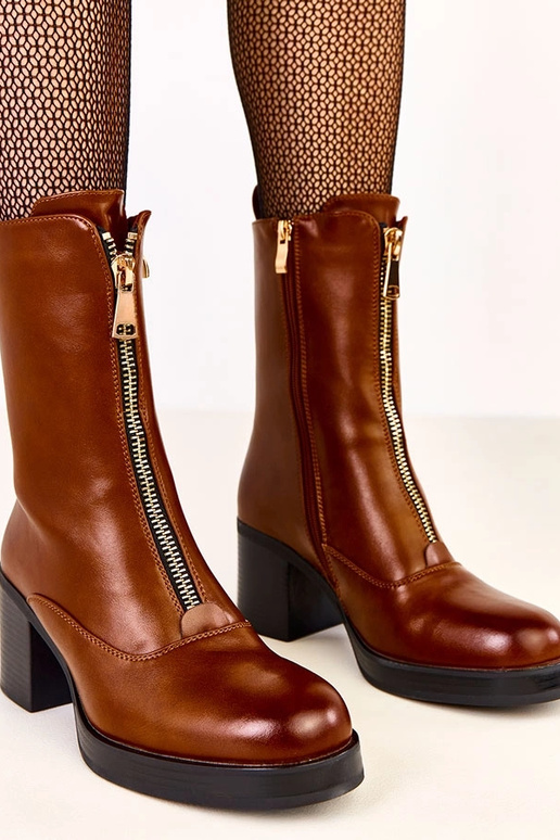 Pruunid kontsasaapad dekoratiivse...