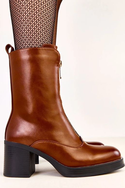 Pruunid kontsasaapad dekoratiivse...