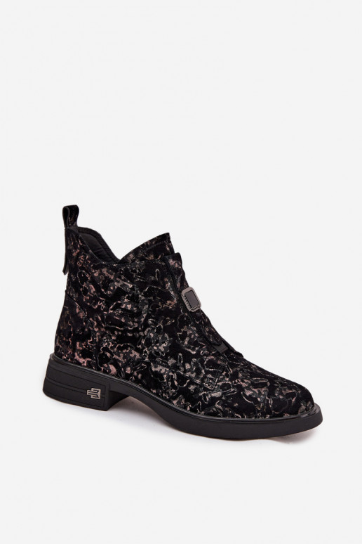 Pealiste poolsaapadPealturalnego seemisnakhsedu Sellel ondala kontsaga D&A CR52-713 must ja pruun