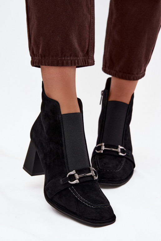 Pealiste poolsaapadPealturalnego seemisnakhsedu kõrge jämeda kontsaga Artiker 57C0124 msuud