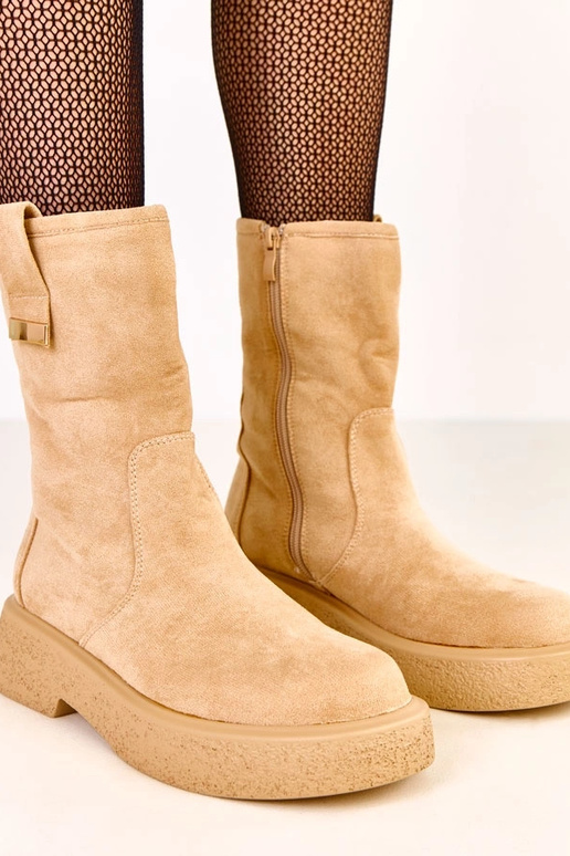 Liivakarva kunstnahast saapad kuldse...