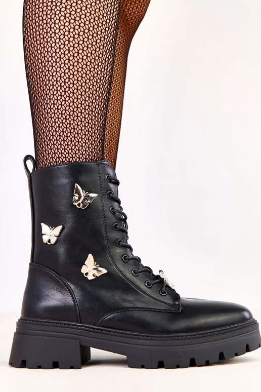 Mustad naiste trekkingu saapad...