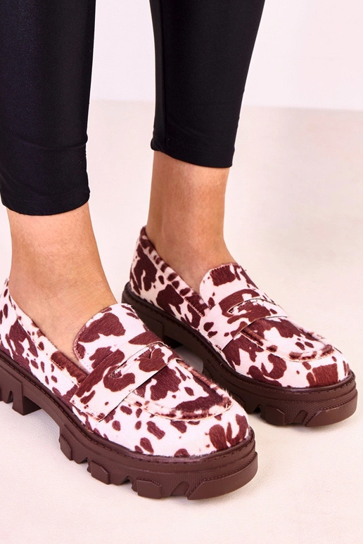 Pruunid naiste mokasiinid lehmade... Pruunid naiste mokasiinid lehmade...