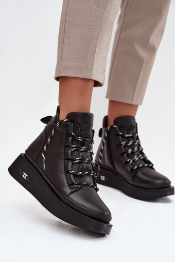 Nahast naiste saapad platvormiga, soojustatud, Artiker 55C0809 musta värvi