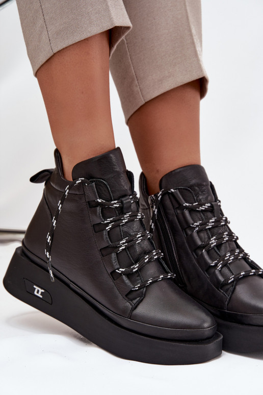 Nahast naiste saapad platvormiga, soojustatud, Artiker 55C0809 musta värvi