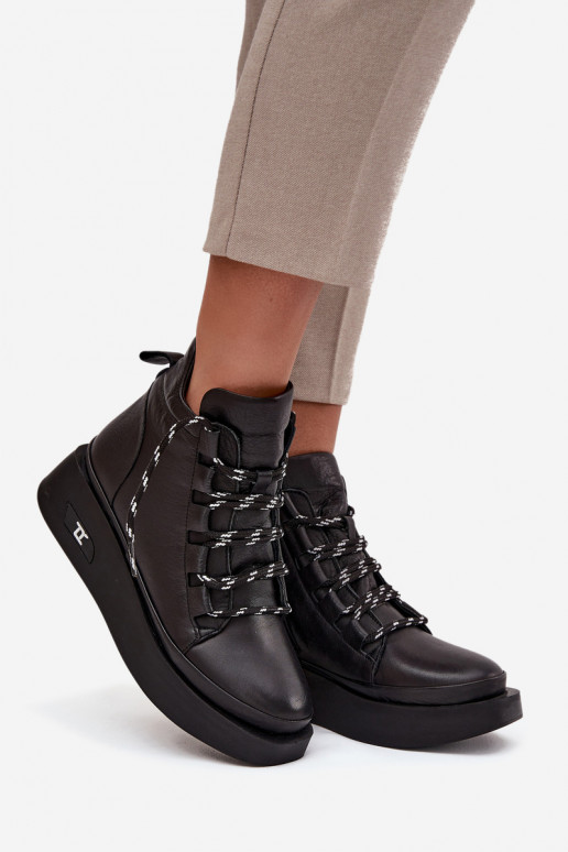 Nahast naiste saapad platvormiga, soojustatud, Artiker 55C0809 musta värvi