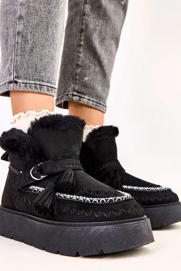 Maurisa mustad lumebootsid...