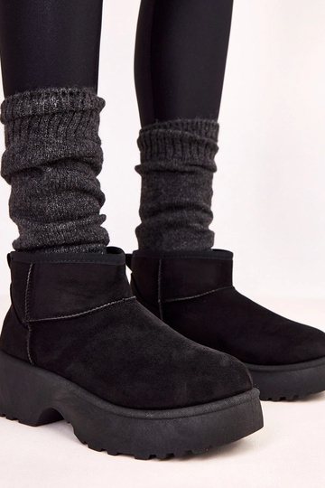 Mustad madalad lumised...