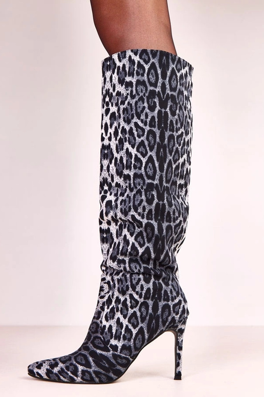 Mustad leopardimustrilised kõrged... Mustad leopardimustrilised kõrged...