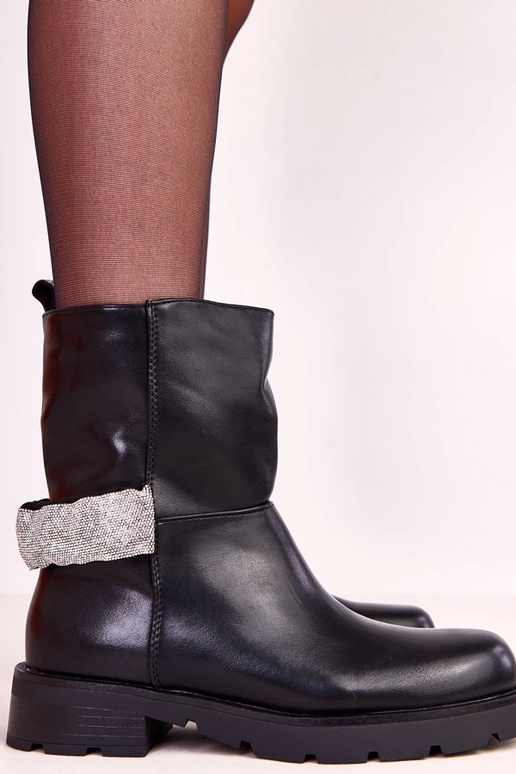 Mustad naiste madalad saapad... Mustad naiste madalad saapad...