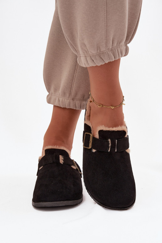 Sussid Puukingad Pealiste omad voodriga karusnahaga neetide ja pandlaga msuud Sylisse Sussid Puukingad Pealiste omad voodriga karusnahaga neetide ja pandlaga msuud Sylisse