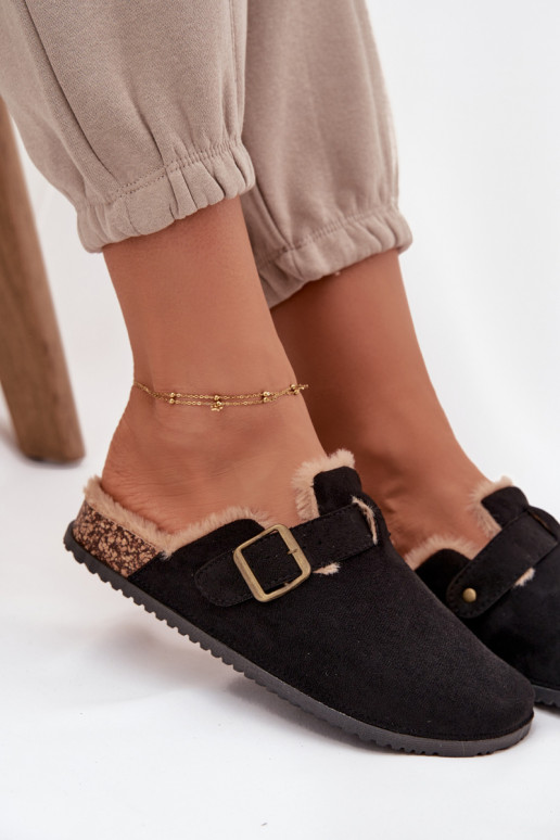 Sussid Puukingad Pealiste omad voodriga karusnahaga neetide ja pandlaga msuud Sylisse Sussid Puukingad Pealiste omad voodriga karusnahaga neetide ja pandlaga msuud Sylisse