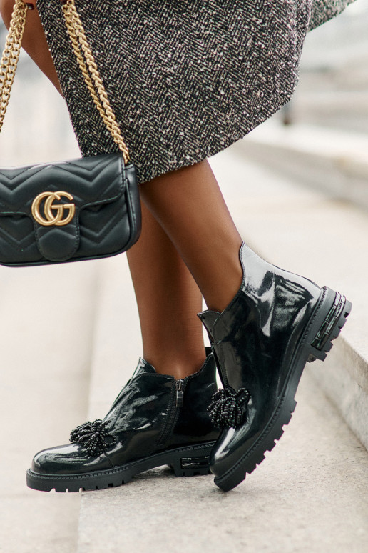 Pealhk Laque Pealiste poolsaapad kaunistustega voodriga D&A LZ42-036 msuud Pealhk Laque Pealiste poolsaapad kaunistustega voodriga D&A LZ42-036 msuud