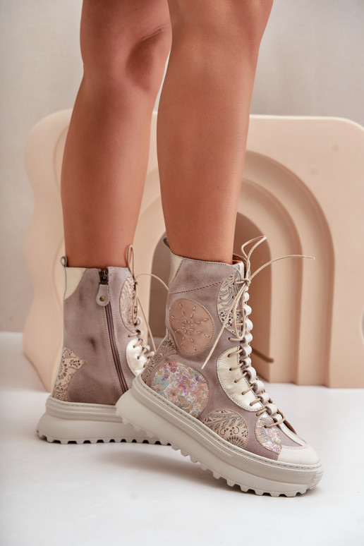 Pealhk Seemisnahast kingad platvormiga voodriga Sellel onciejka 06565-04 beeži värvi Pealhk Seemisnahast kingad platvormiga voodriga Sellel onciejka 06565-04 beeži värvi