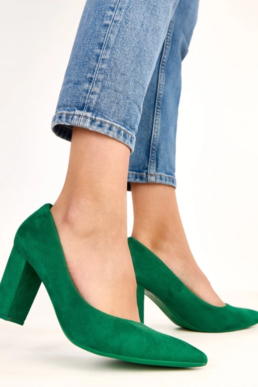 Rohelised sandaalid kunstnahast...