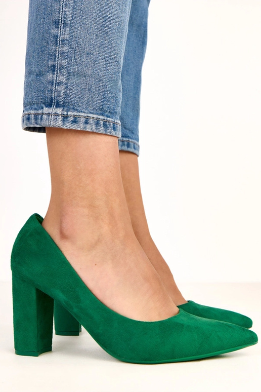 Rohelised sandaalid kunstnahast...