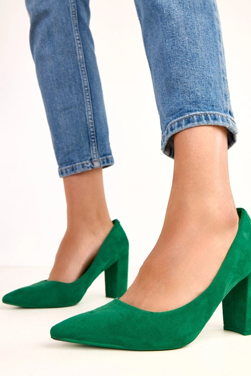 Rohelised sandaalid kunstnahast...