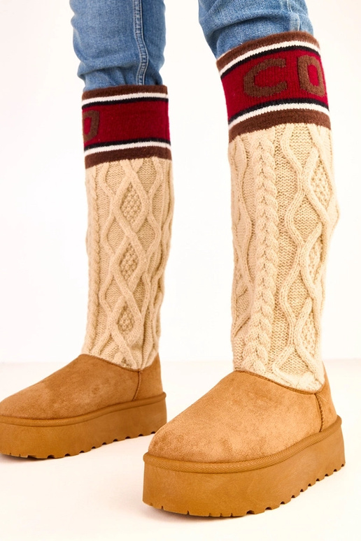 Pruunid lumekotid platvormiga ja... Pruunid lumekotid platvormiga ja...