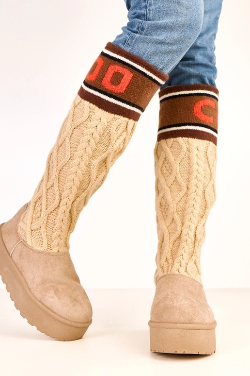 Kreemjad lumekotid platvormiga ja... Kreemjad lumekotid platvormiga ja...