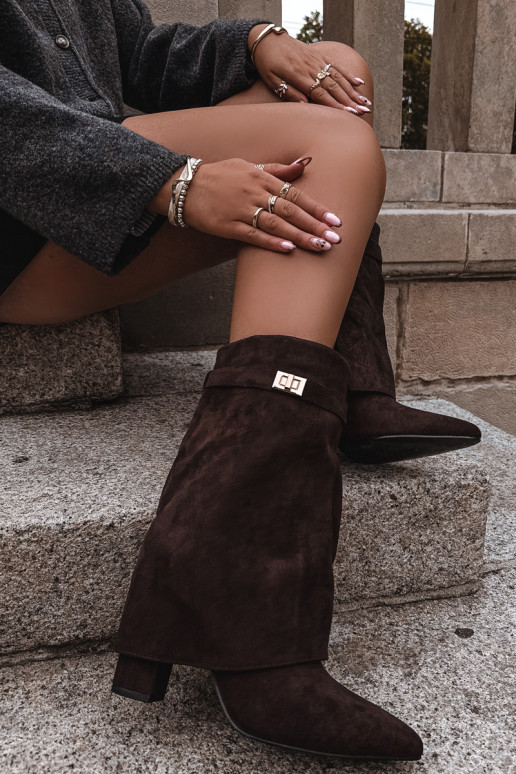 voodriga Pealiste poolsaapad dekoreeritud kontsaga Czekoladosissee Luvielle