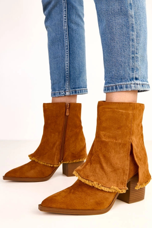 Pruunid poolsaapad kontsaga ja... Pruunid poolsaapad kontsaga ja...