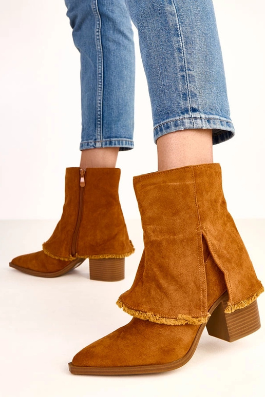 Pruunid poolsaapad kontsaga ja... Pruunid poolsaapad kontsaga ja...