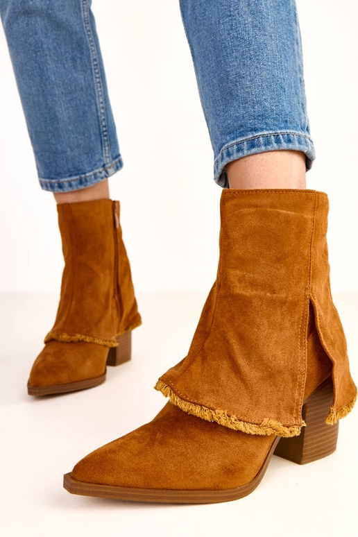 Pruunid poolsaapad kontsaga ja... Pruunid poolsaapad kontsaga ja...