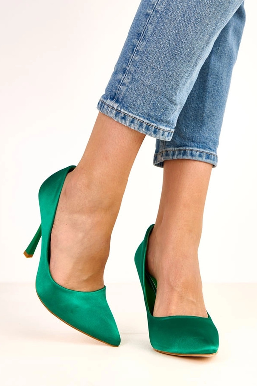 Rohelised kontsakingad satiinist... Rohelised kontsakingad satiinist...