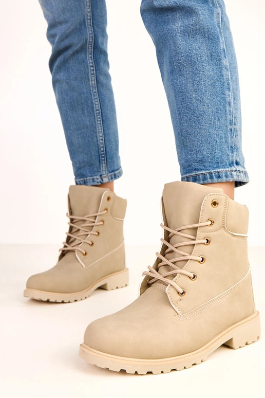 Kreemjad tööjalatsid mattpinnaga Alicia Kreemjad tööjalatsid mattpinnaga Alicia