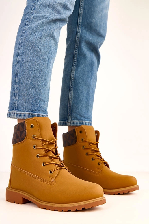 Pruunid tööjalatsid mattpinnaga Alicia Pruunid tööjalatsid mattpinnaga Alicia