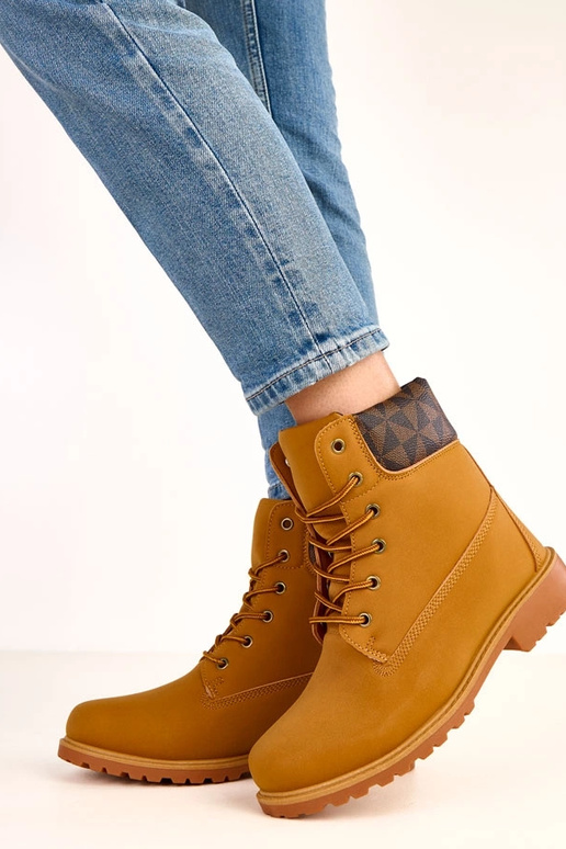 Pruunid tööjalatsid mattpinnaga Alicia Pruunid tööjalatsid mattpinnaga Alicia