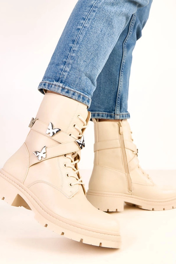 Kreemjad saapad,... 2