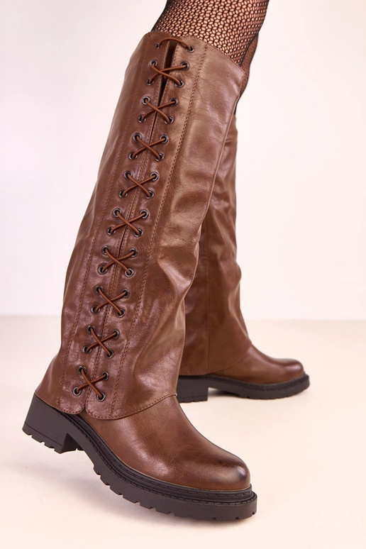 Elane pruunid kõrged saapad... Elane pruunid kõrged saapad...