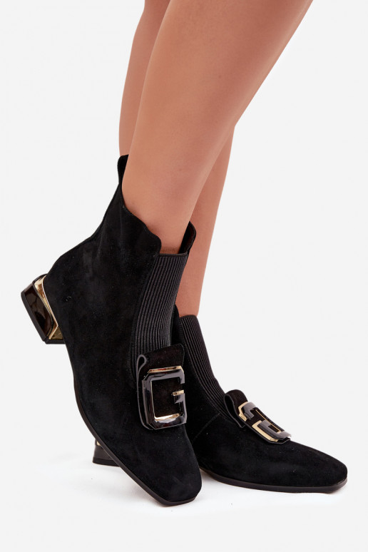 Pealhk Seemisnahast kingad Pealiste omad Sellel ondala kontsaga kaunistustega D&A MR52-217 msuud Pealhk Seemisnahast kingad Pealiste omad Sellel ondala kontsaga kaunistustega D&A MR52-217 msuud