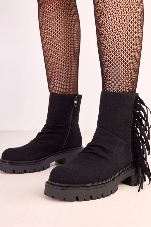 Must värvi Silia saapad pomponidega... Must värvi Silia saapad pomponidega...