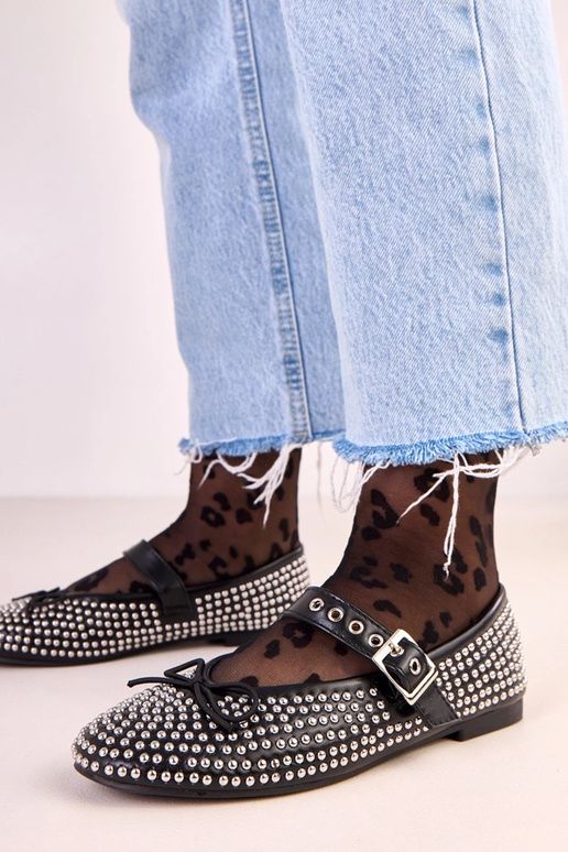 Must värvi Mylie balletikinguud... Must värvi Mylie balletikinguud...