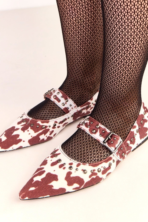 Kohvavärvi Loresi balletikinguud...